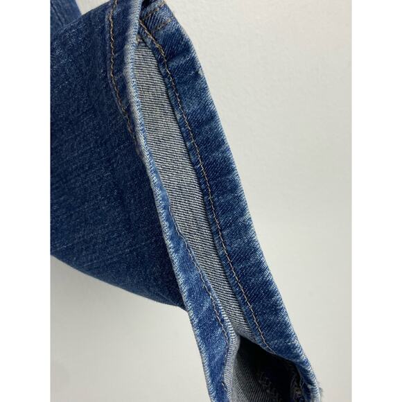 Lee legendary style Mid Rise distressed Boyfriend Jean Size 16 M (1094) NWT!! - Picture 4 of 11